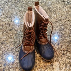 Spirit Snow/Rain Boots size 7.5